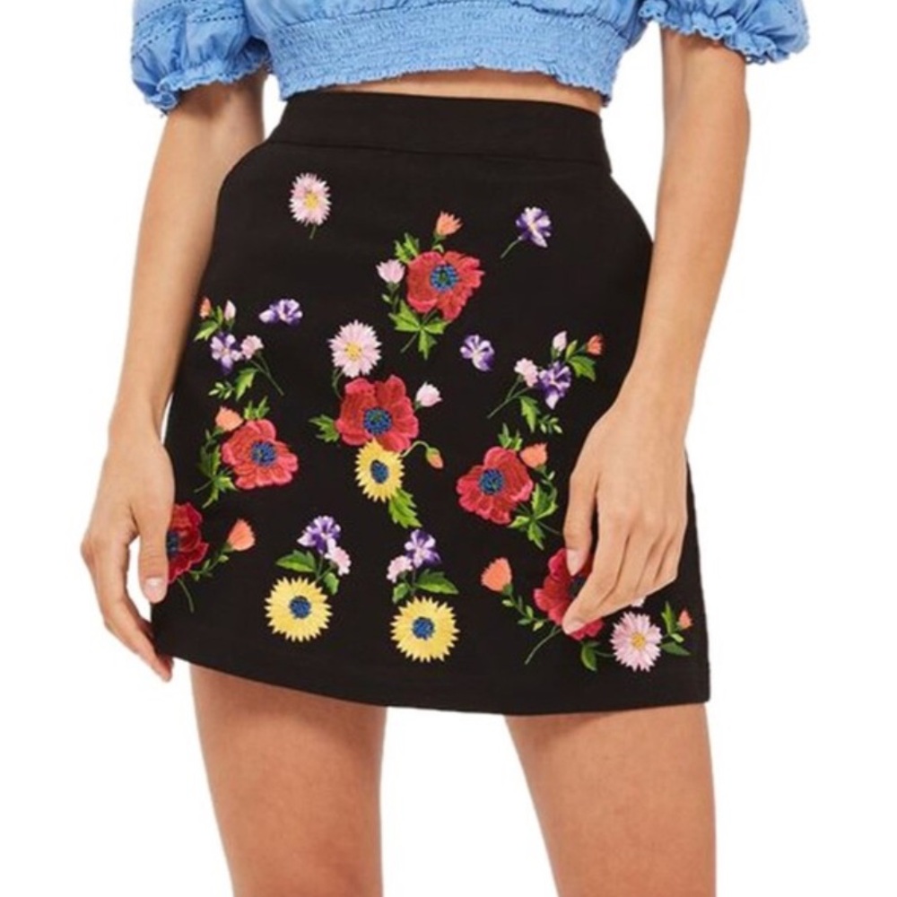 Topshop Garden Embroidered Floral black Mini skirt sz 10